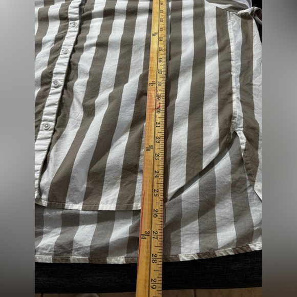 Aerie Good Day Button Down Shirt Striped
Beige Size Small P - Picture 15 of 15